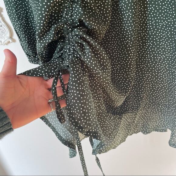NWOT Missguided Green and White Polka Dot Ruched Side Tea Dress 14 - Picture 5 of 9